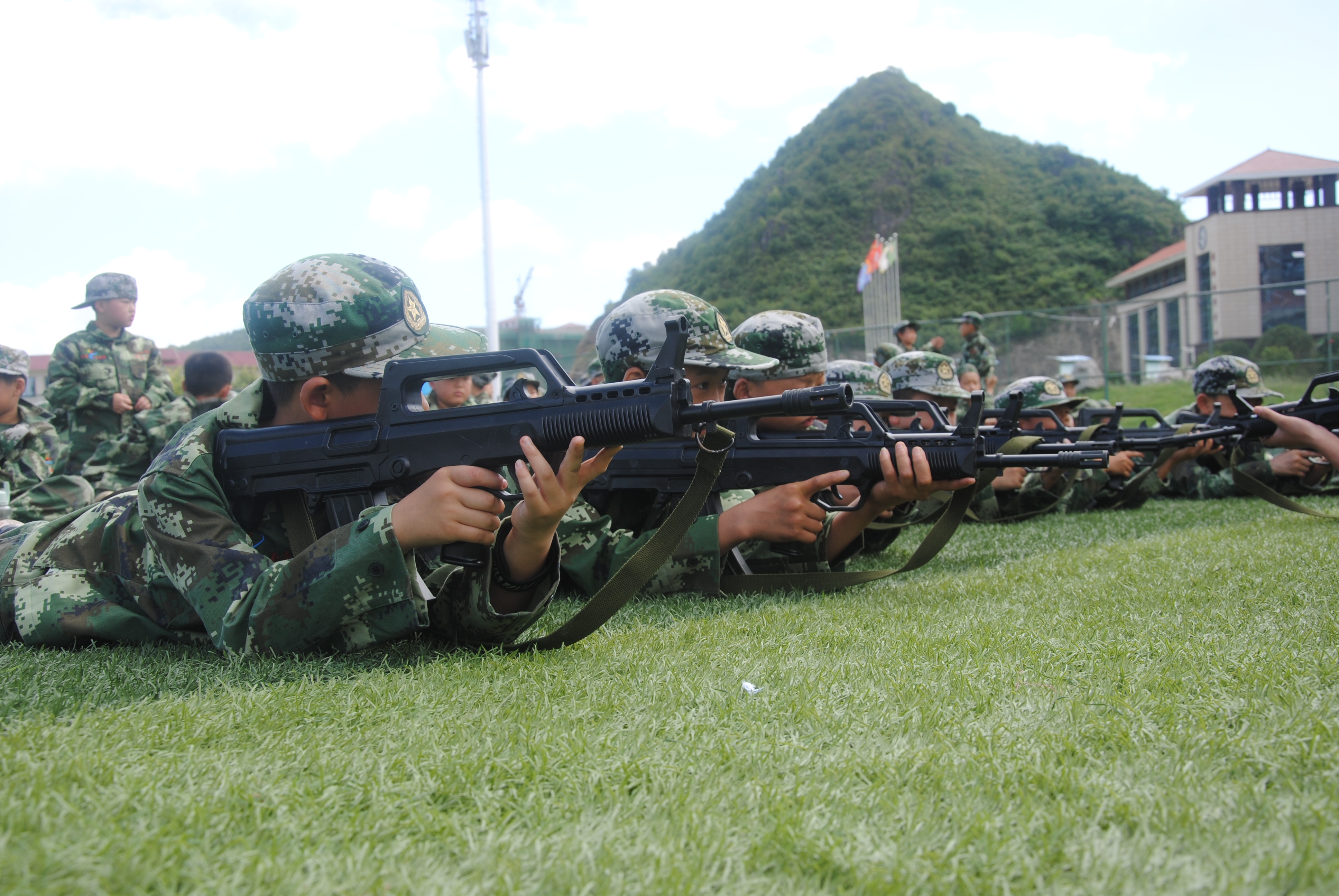 小小特种兵少年英雄梦